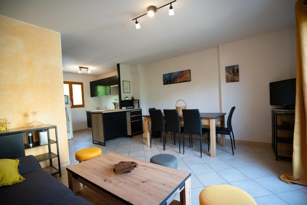 T3 Au Plan D'eau D'embrun Avec Garage Et Terrasse *